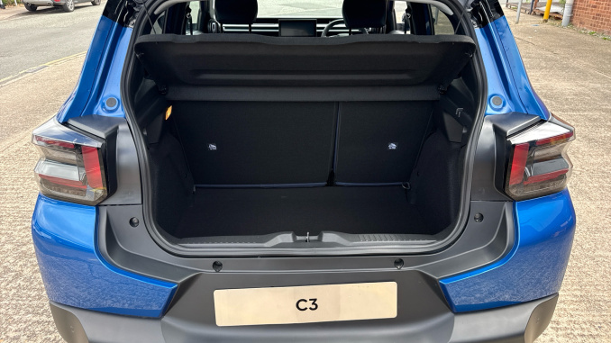 Citroen C3 83kW Collection 44kWh 5dr Auto Electric Hatchback - Image 4